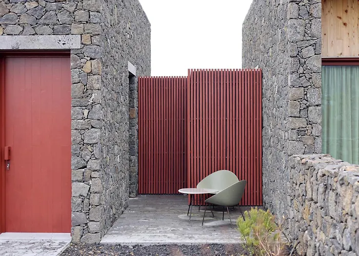 Pico Vineyards - By Unlock Otel